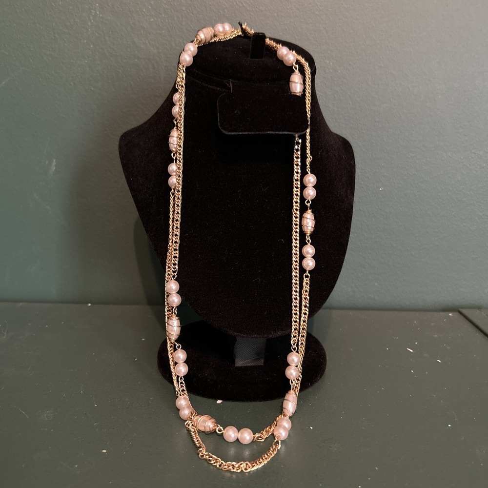 Ladies Womens's Vintage white Pearl Beaded Sarah Coventry X long necklace 50"
